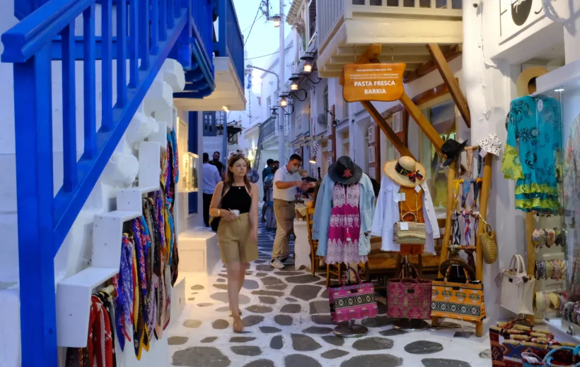 Private Shopping Tour in Mykonos Town